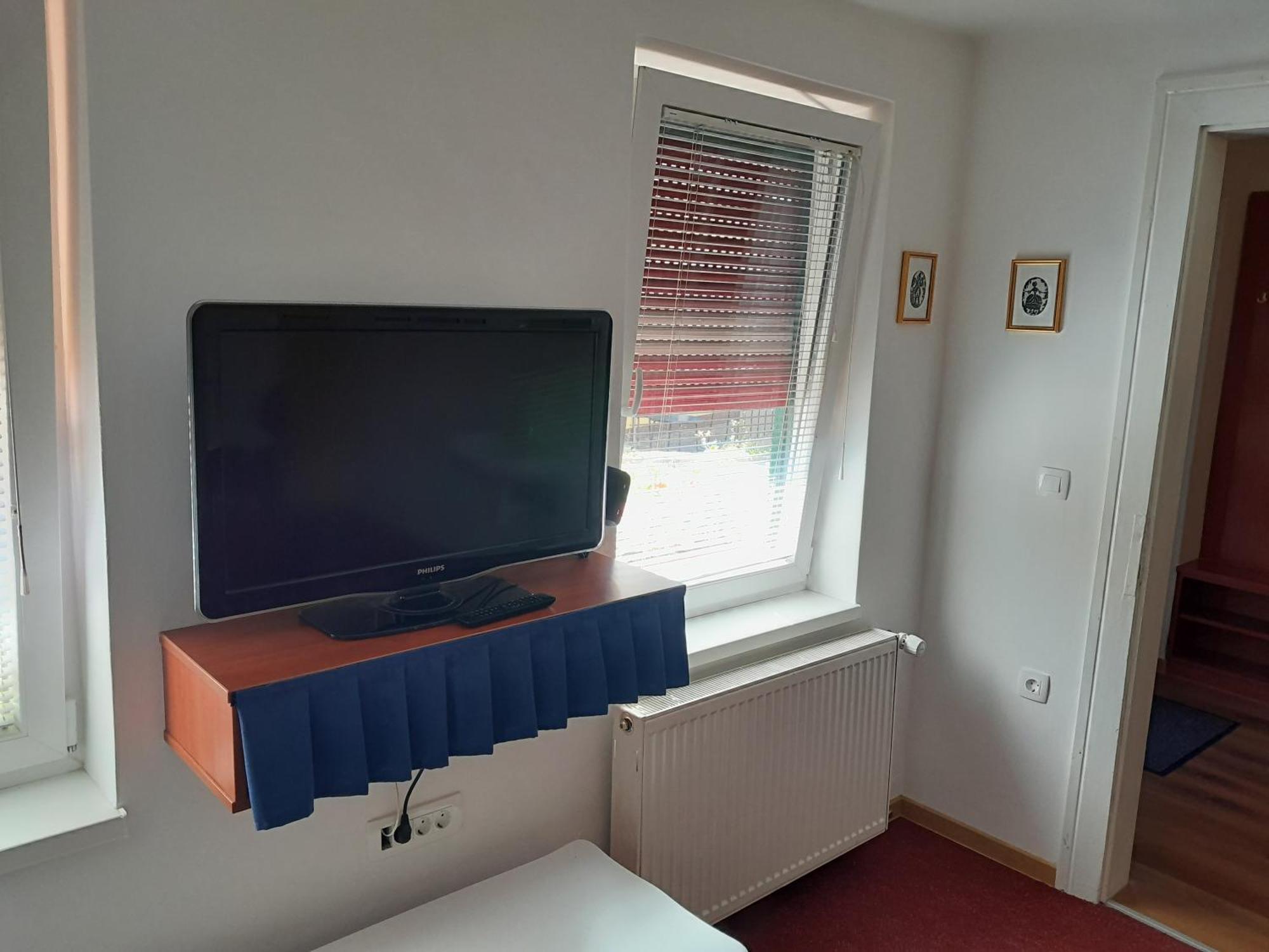 Hotel Pri Belokranjcu Novo Mesto Dış mekan fotoğraf