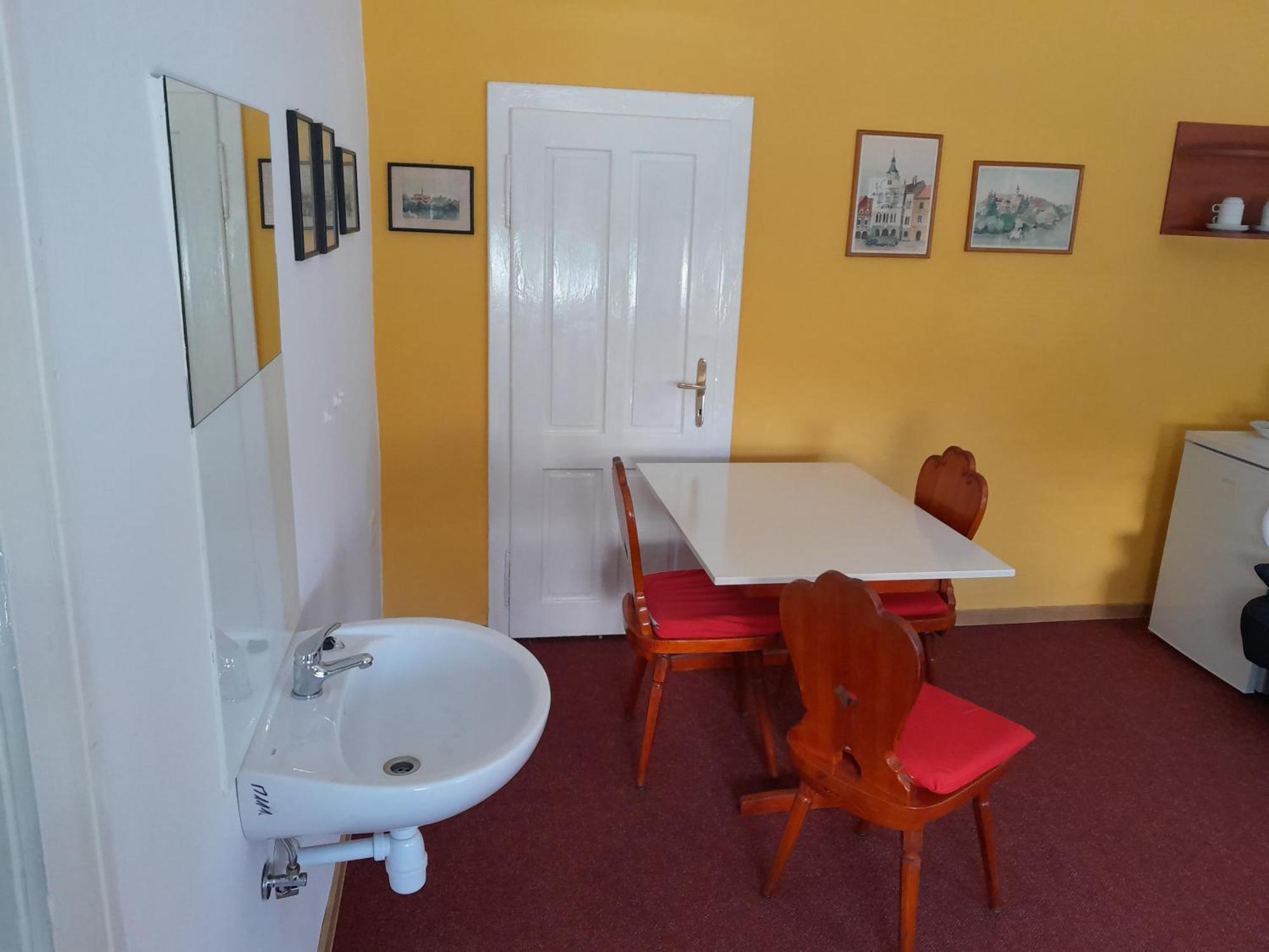 Hotel Pri Belokranjcu Novo Mesto Dış mekan fotoğraf