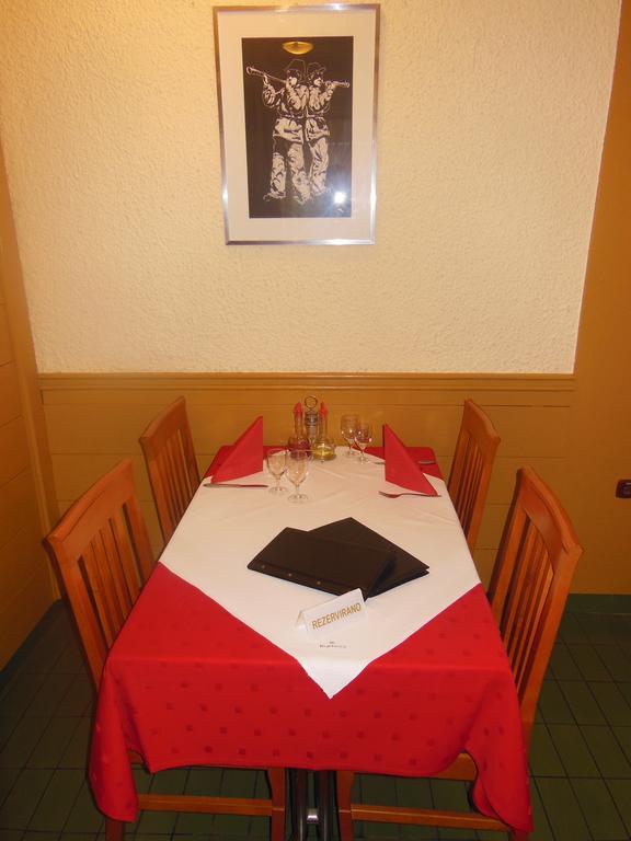 Hotel Pri Belokranjcu Novo Mesto Dış mekan fotoğraf