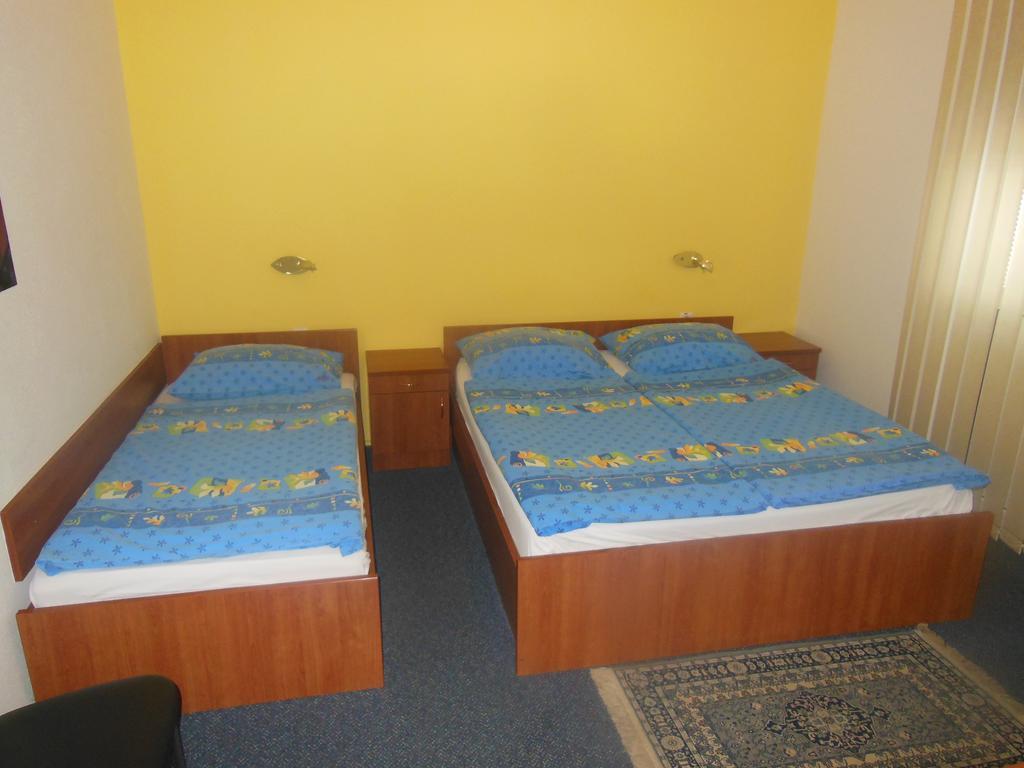 Hotel Pri Belokranjcu Novo Mesto Oda fotoğraf