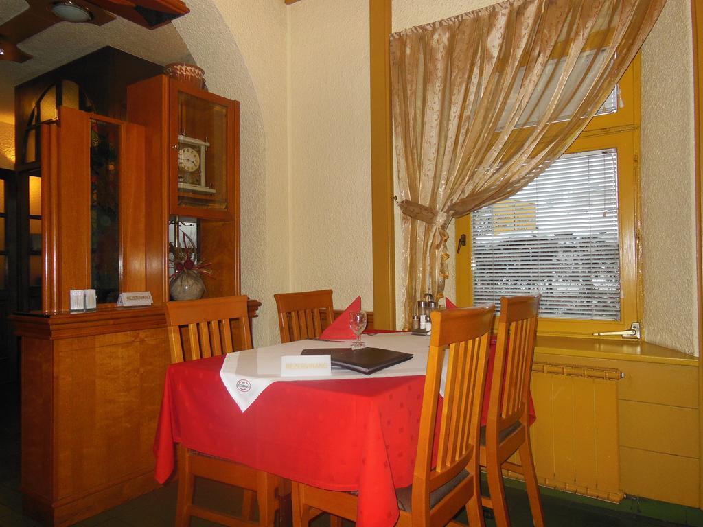 Hotel Pri Belokranjcu Novo Mesto Dış mekan fotoğraf