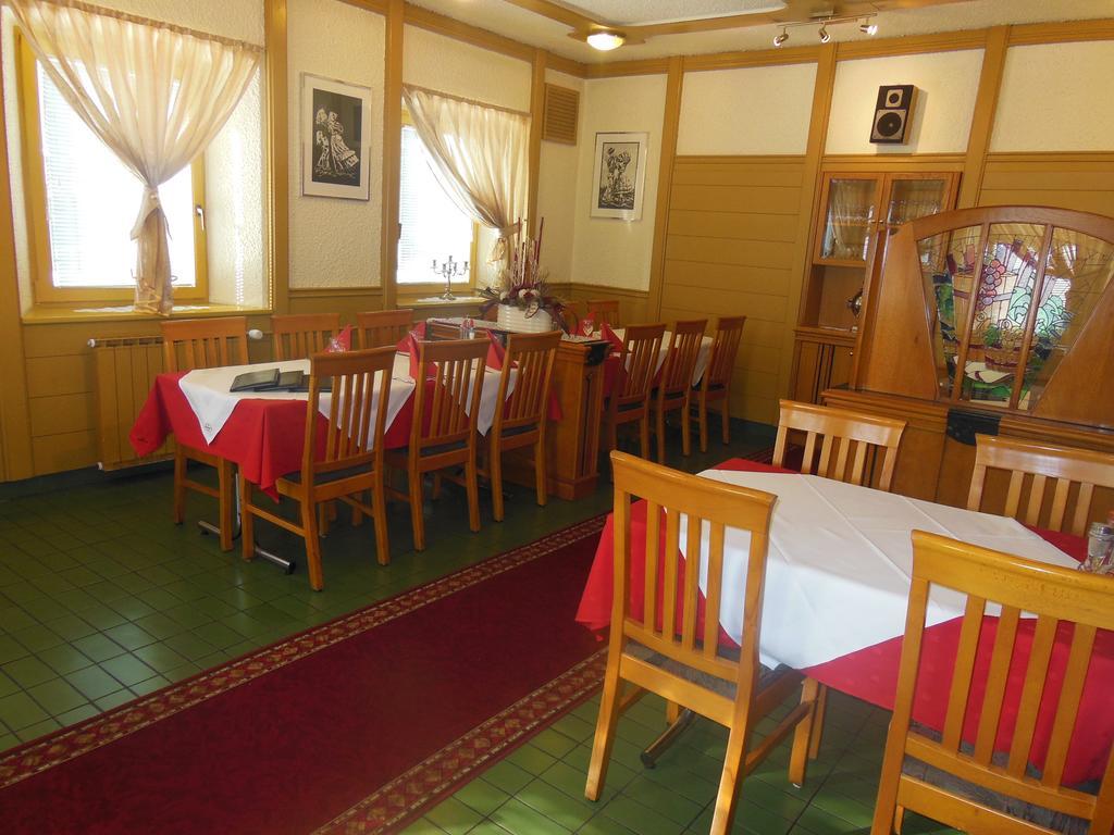 Hotel Pri Belokranjcu Novo Mesto Dış mekan fotoğraf